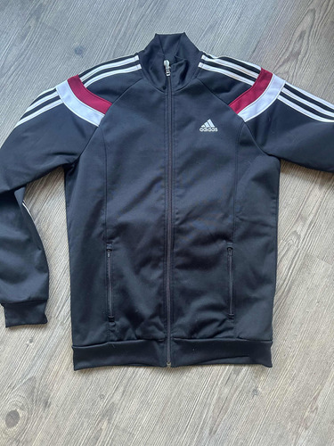 Campera adidas Usada A