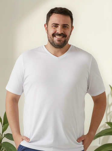 Camiseta Plus Masculina Gola V Malwee Algodão