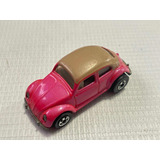 Hotwheels Volkswagen Sedan Vochito Vocho 1:64 Rosa.