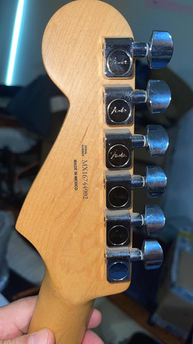 Guitarra Eléctrica Fender Stratocaster