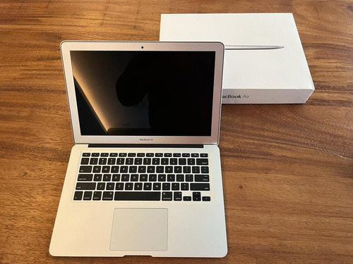 Macbook Air 13' 1.8ghz Core I5 (mid 2012)