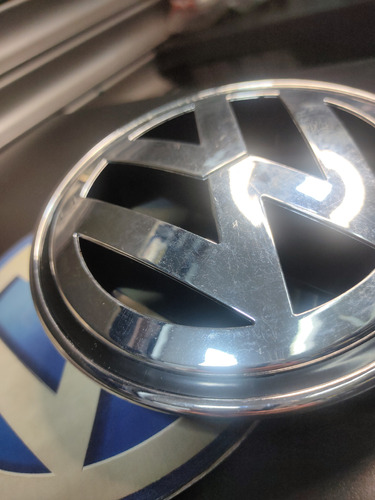 Emblema Delantero Touareg/jetta Volkswagen Vw  Foto 2