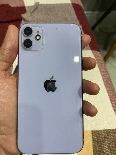 Apple iPhone 11 (64 Gb) - Roxo