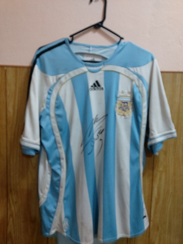 Camiseta De Argentina Y Dep.  Riestra Firmadas Por Maradona 