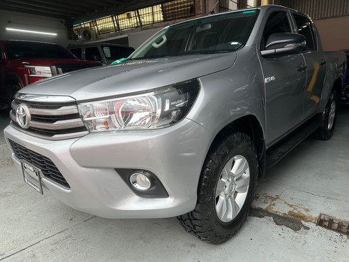 Toyota Hilux Doble Cabina Sr Tm