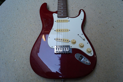 Squier Stratocaster California. En Muy Buenas Condiciones. 