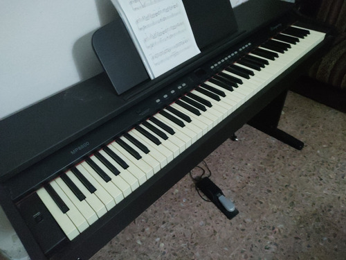 Piano Ringway 8800, 88 Teclas, 8 Octavas, Teclas Sensitivas.