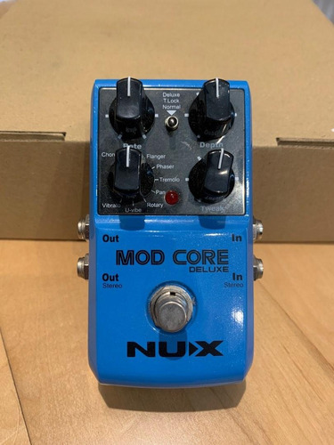 Pedal Nux Mod Core Deluxe 8 Efectos Phaser Chorus Trémolo 