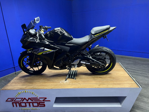 Yamaha R3 2015