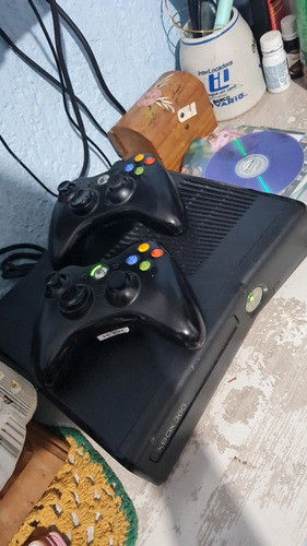 Xbox 360° Destravado C/ 2 Controle E Jogos