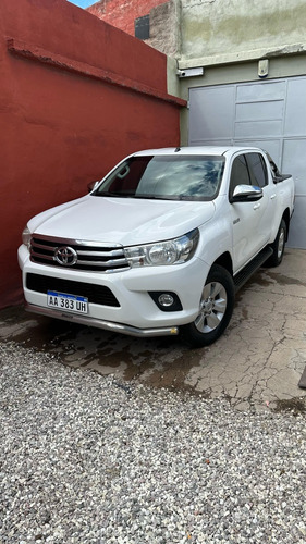 Toyota Hilux 2016 2.8 Cd Srv Pack 177cv 4x2