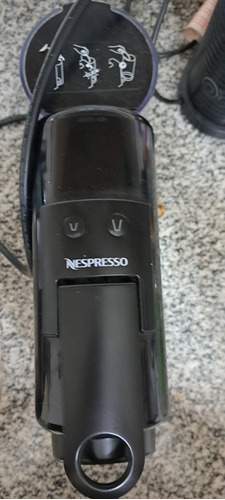 Nespresso Cafetera Essenza Mini
