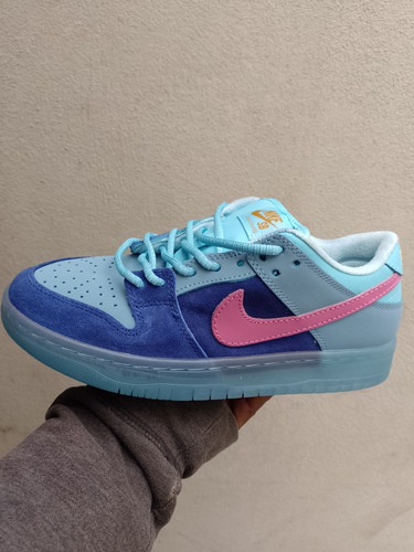 Nike Sb Dunk Low Run The Jewels Numero 6