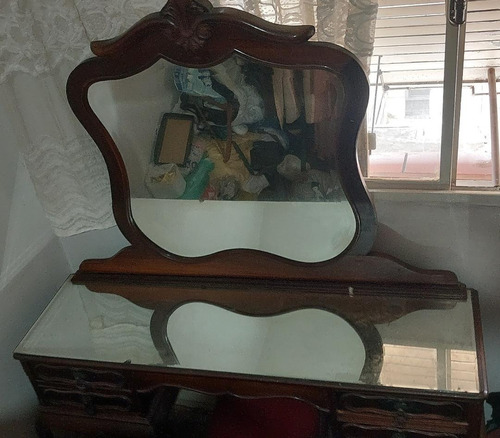 Penteadeira Antiga Com Espelho 1,60x1,34x40 4 Gavetas+banco