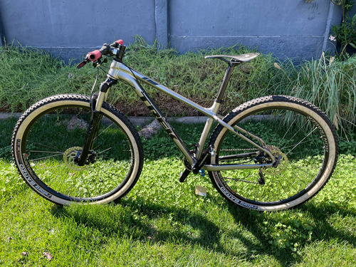 Trek Xcaliber 8 (2018) Cuadro 17.5 (m) Aro 29