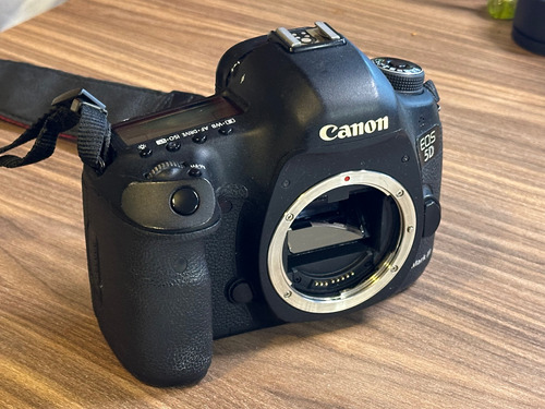  Canon Eos 5d Mark Iii Dslr Solo Cuerpo