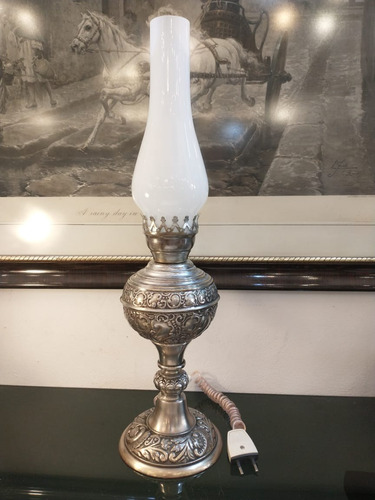 Antigua Lámpara Velador De Metal Plateado