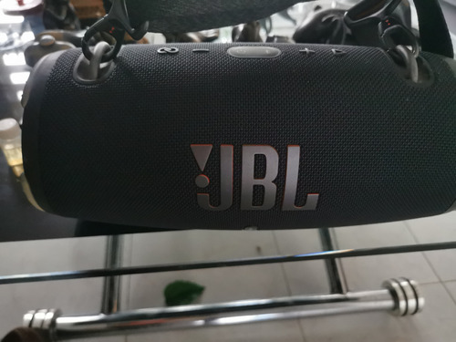 Jbl Xtreme 3 Bluetooth 30 Hrs Uso