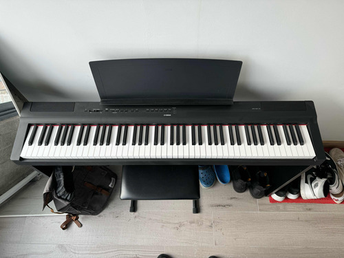 Piano Digital Yamaha P125+pedal+artril+mueble+banqueta