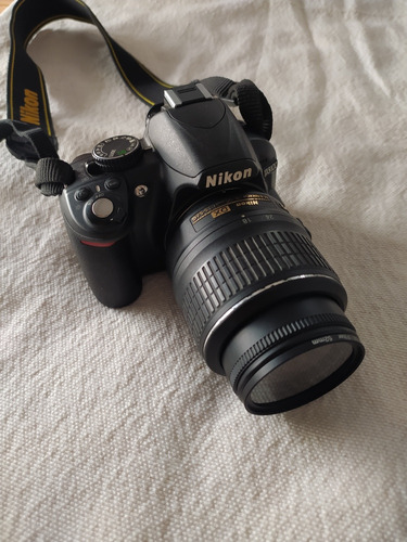 Camara Nikon D3100 + Lente 18-55mm + Accesorios De Regalo 