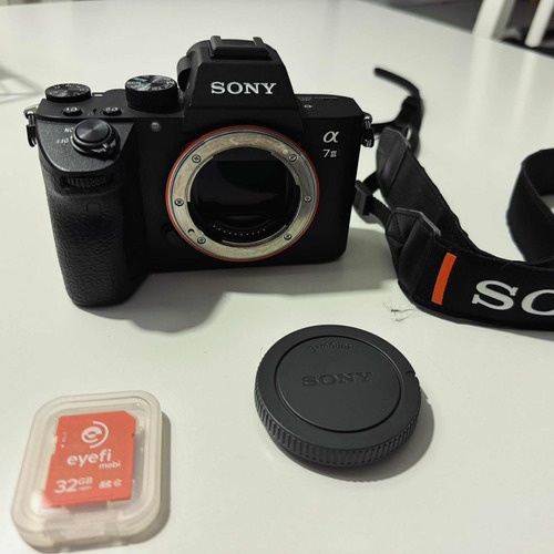 Câmera Digital Sony A7iii 24.2mp Mirroless-preto (only Body)