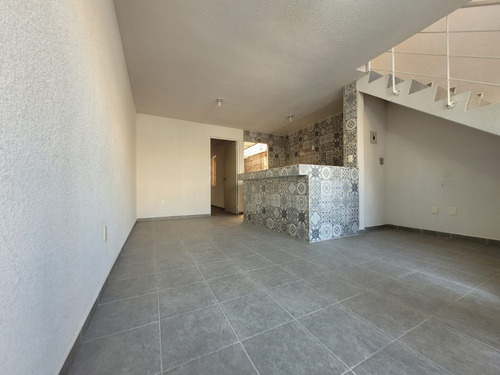 En Venta Casa Con 3 Recámaras ¡recién Remodelada! A 15 Mins Del Aifa