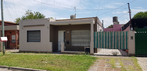 Casa En Venta Castelar Norte