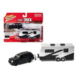 Miniatura Cadillac Escalade C/ Trailer 1:64 Johnny Lightning