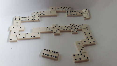 Juego Domino Antiguo  Vaquelita  23 Piezas Incompleto