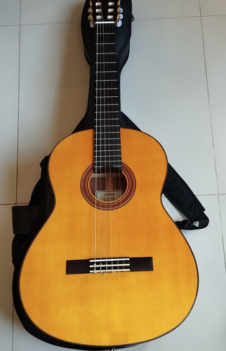 Guitarra Yamaha