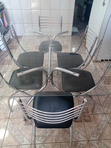 Mesa De Jantar Com 6 Cadeiras Cromadas E Tampo De Vidro