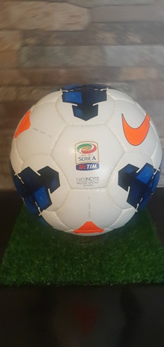 Balón Nike Incyte Serie Atemporada 2013- 2014