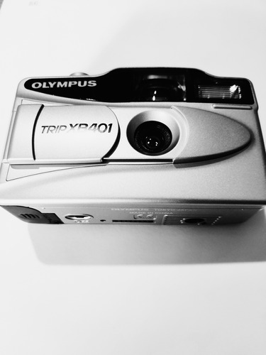 Cámara Fotográfica Olimpus 35mm Trip Xb 401.  Sin Fundas.