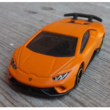 Vintage Bonito  Carro Tomica Lamborghini Huracan 1/64