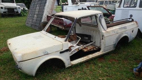 FIAT 147 PICK UP CARROCERIA COMPLETA MAS SEM MECANICA LATARI