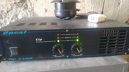 Amplificador Oneal 2200/ 110-220