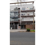 Departamento 2 Ambientes - Olivos-golf Con Balcon Y Cochera.