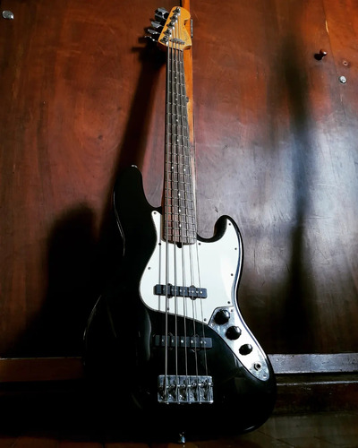 Contrabaixo Fender Jazz Bass American 5 Cordas 