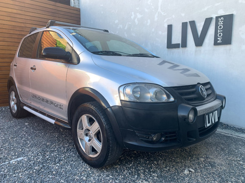 Volkswagen Crossfox 1.6 Año 2008 - Liv Motors