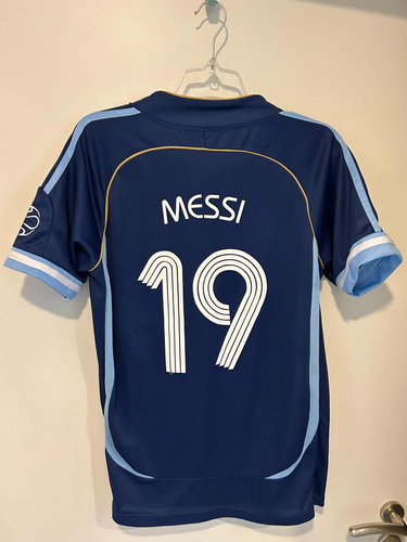 Camiseta Argentina Retro Messi 2006 Xl