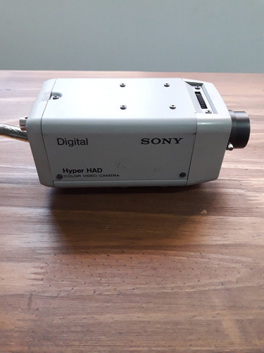 Cámara B/n Videovigilancia Sony Mod. Spt-m128ce