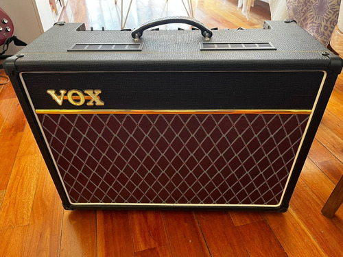 Amplificador Guitarra Vox Ac15c1 Valvular De 15w Color Negro