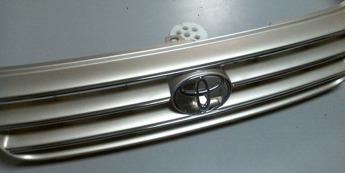 Parrilla Frontal Toyota Camry 2.2 1997-1999 Original  Foto 5
