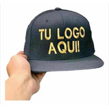 18 Gorras Personalizadas Bordada Visera Plana (2 Logotipos)