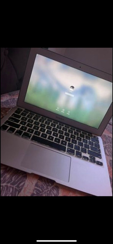Apple Macbook Air 11 A1465 2015 Intel  I5 Cor Prateado