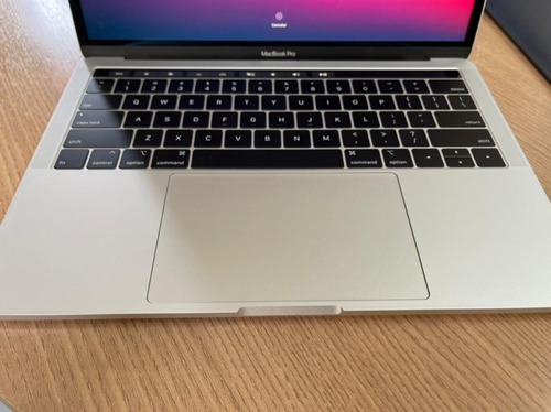 Macbook Pro (2018) 13  I5 8gb 512ssd Touch Bar