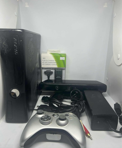 Xbox 360 Slim Estándar + Kinect