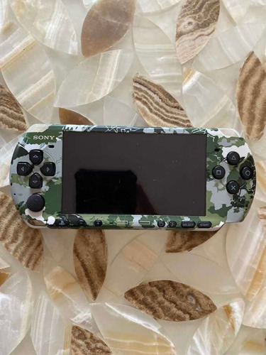 Consola Metal Gear Solid Peace Walker Psp Edición Especial