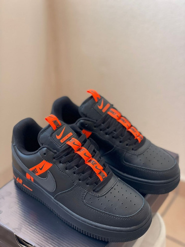 Air Force 1 Low Worldwide Negro #6