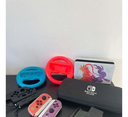 Nintendo Switch Pokémon + Protector + Gb + 4 Controles